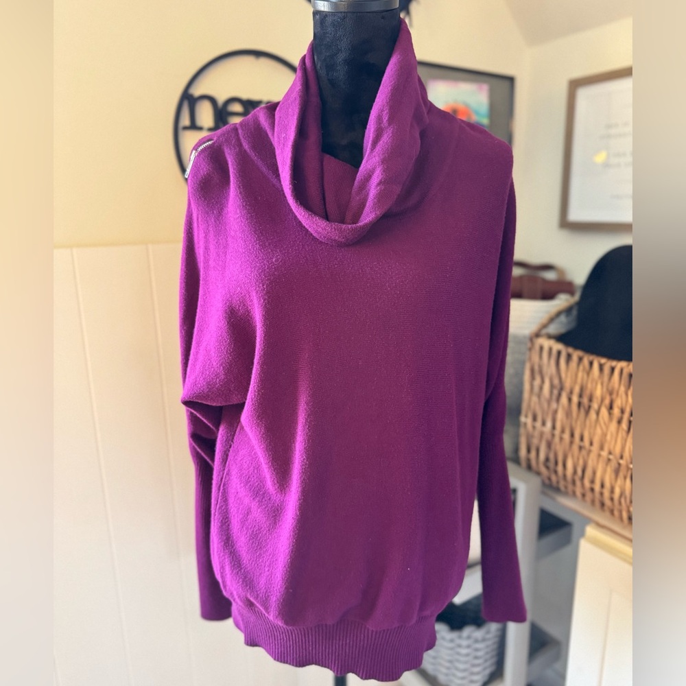 💥5 for 25💥 DKNY Purple Turtleneck Sweater Medium
